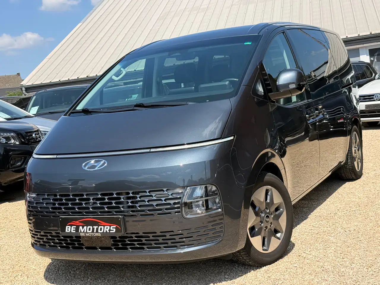 Hyundai STARIA